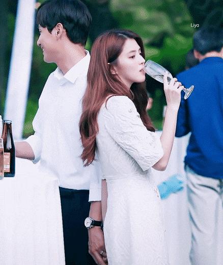 我居然被小三圈粉了！盘点5位“人气辗压正宫”的爆红小三