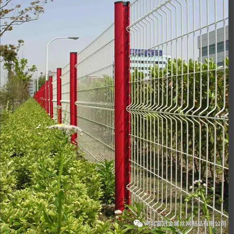 嘉峪关三角弯护栏网规格,安平浸塑护栏网规格齐全