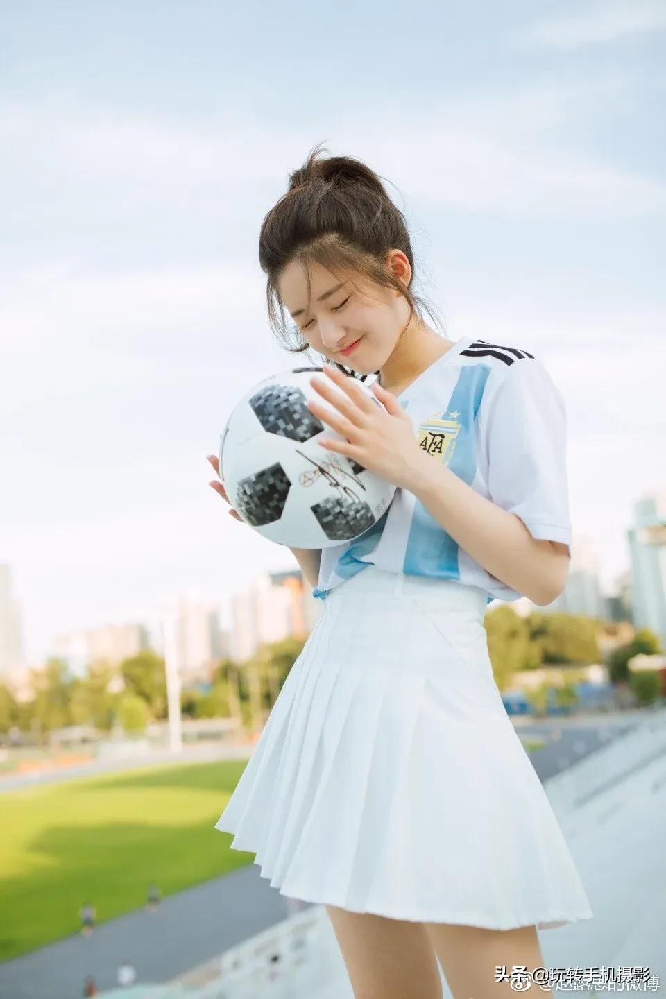 跟着赵露思学发抖音,和赵露思学拍照姿势