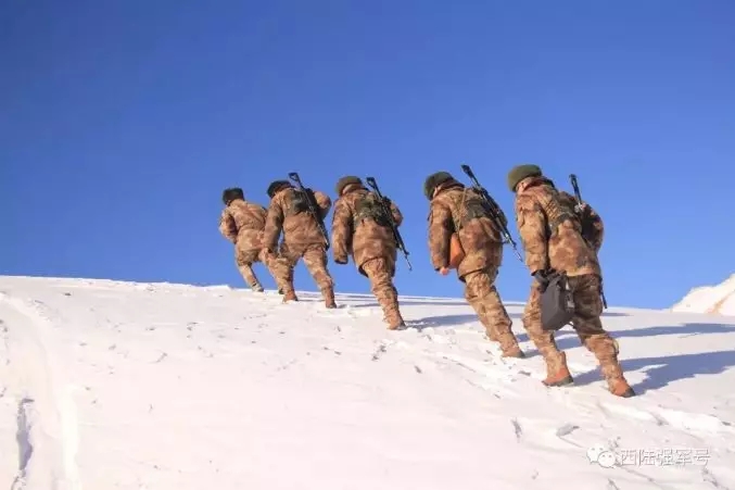 吴京被国家移民管理局纠错！其实，这些哨所也在海拔5000米之上……