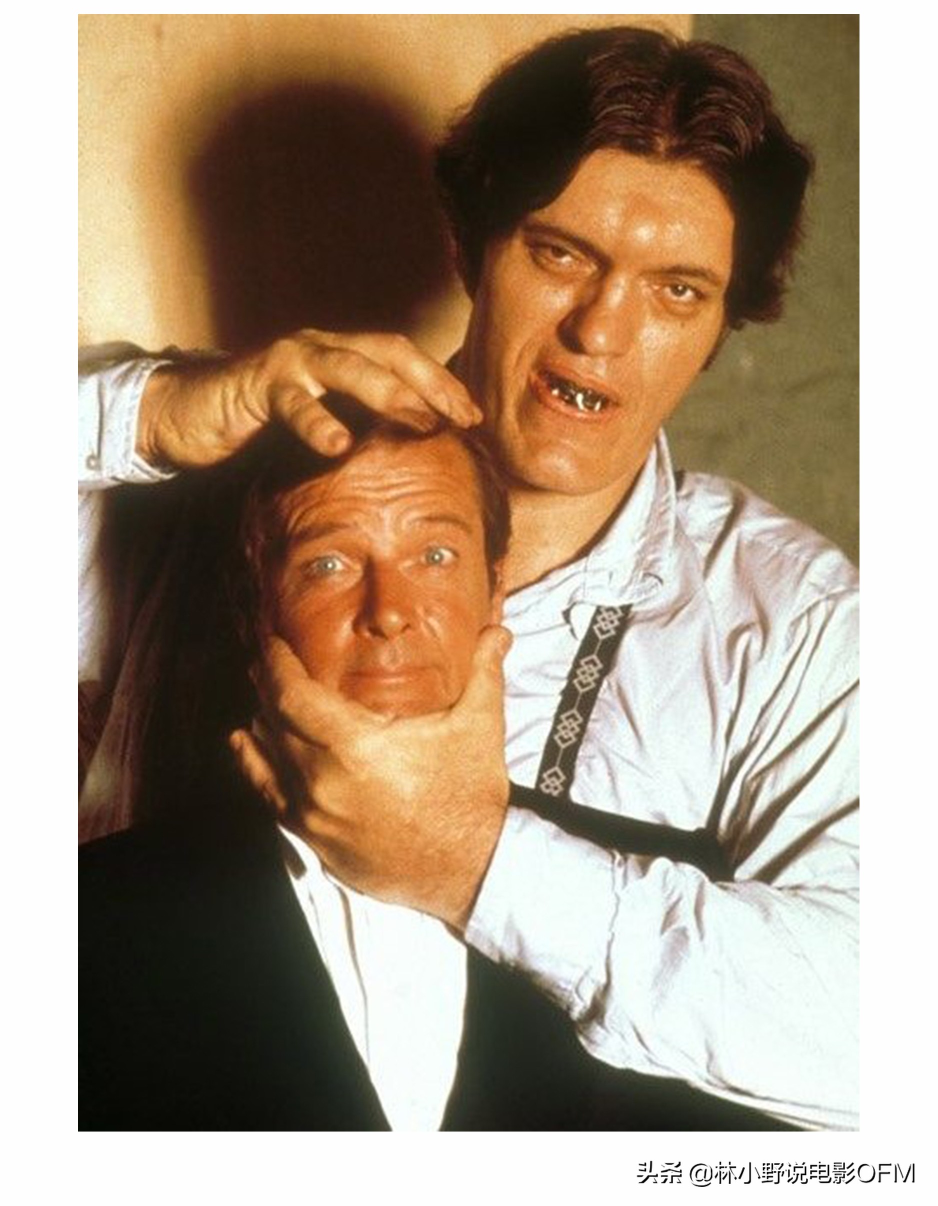 007大钢牙视频,007大钢牙咬死鲨鱼