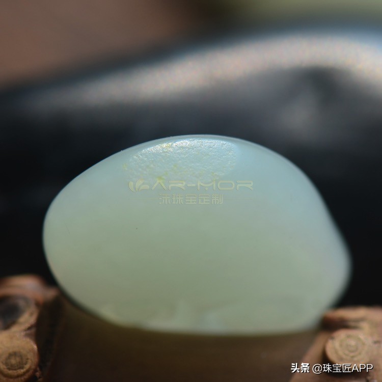 和田玉籽料如何看皮色真假,怎样辨别和田玉籽料真假或皮色