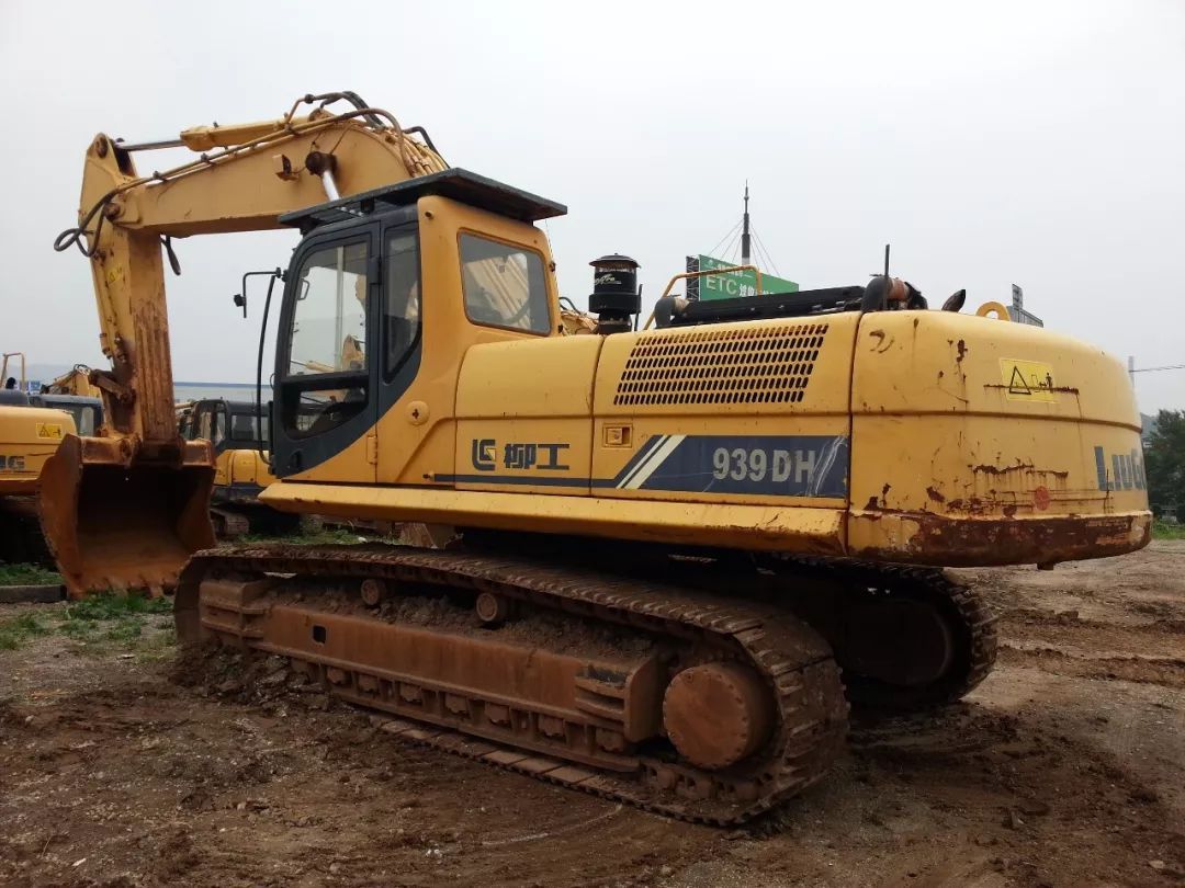 十大品牌挖掘机哪个更好,60型挖掘机排行榜