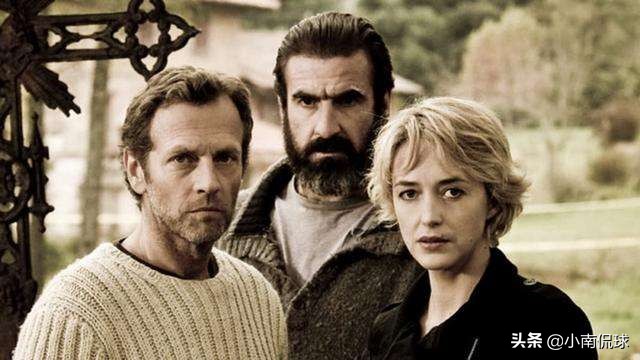 致敬曼联名宿坎通纳的庆祝动作,曼联国王坎通纳