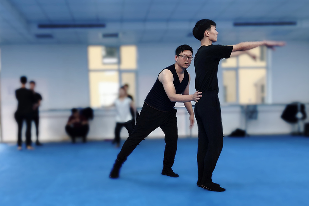 舞蹈课后浑身酸痛怎么缓解,练完舞蹈之后的酸痛感怎么缓解