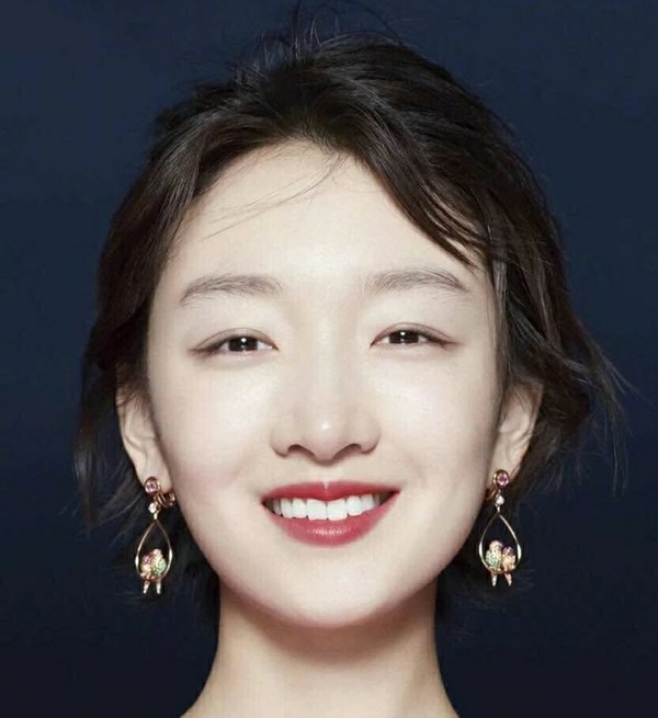 适合白皮肤女孩的纪梵希口红,口红是日用品吗