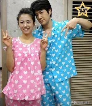 穿着婆婆裤子躺在公公腿上，《放羊的星星》女主刘荷娜被嘲了