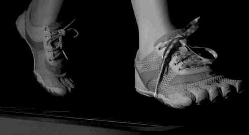 如何教孩子快速系鞋带,怎样教孩子系鞋带又快又好还不松