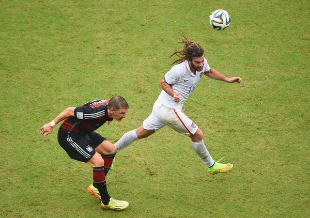 最新足球规则间接任意球,现代足球战术演变视频