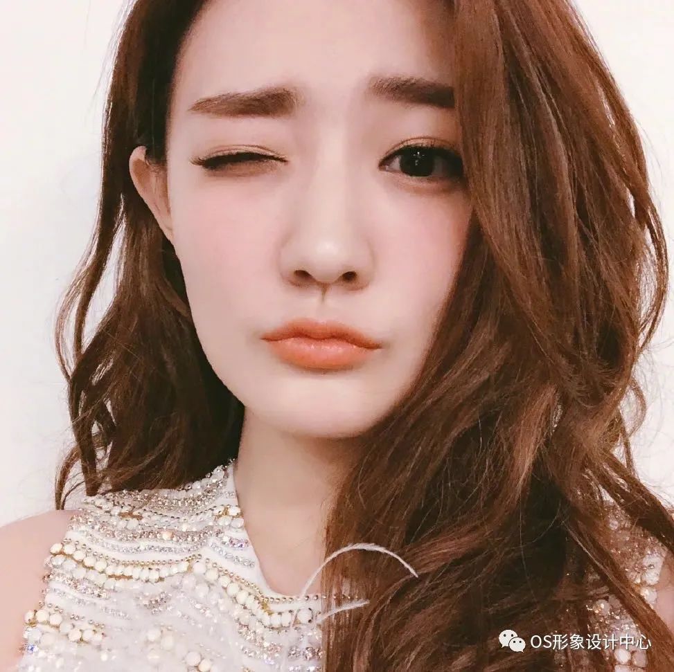 国字脸的女生看过来,国字脸妹子抖音