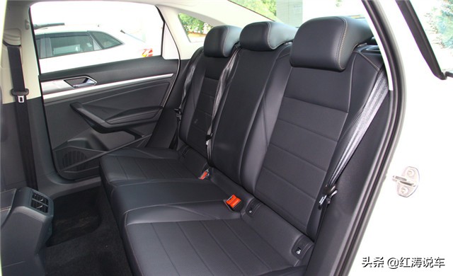 买辆朗逸轿车好还是国产suv,买大众朗逸性价比怎么样