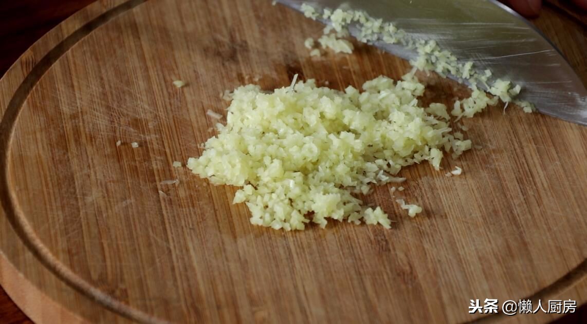 3个鸡蛋怎么做不用面粉的菜,3个鸡蛋可以做什么慢教程