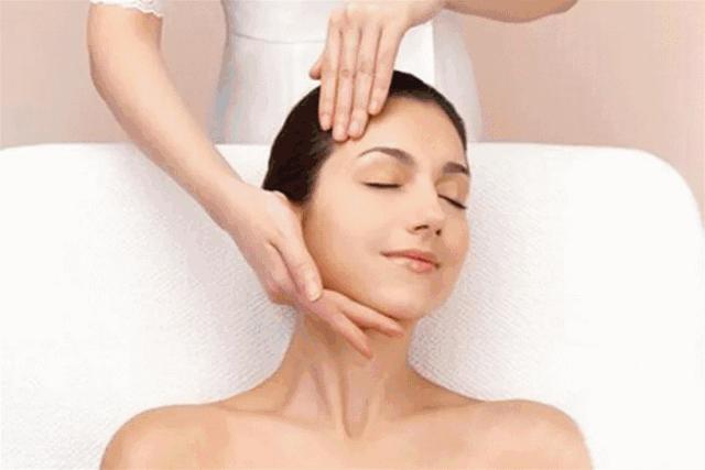 护肤水护肤乳精华面霜使用顺序,你的护肤步骤做对了吗英文