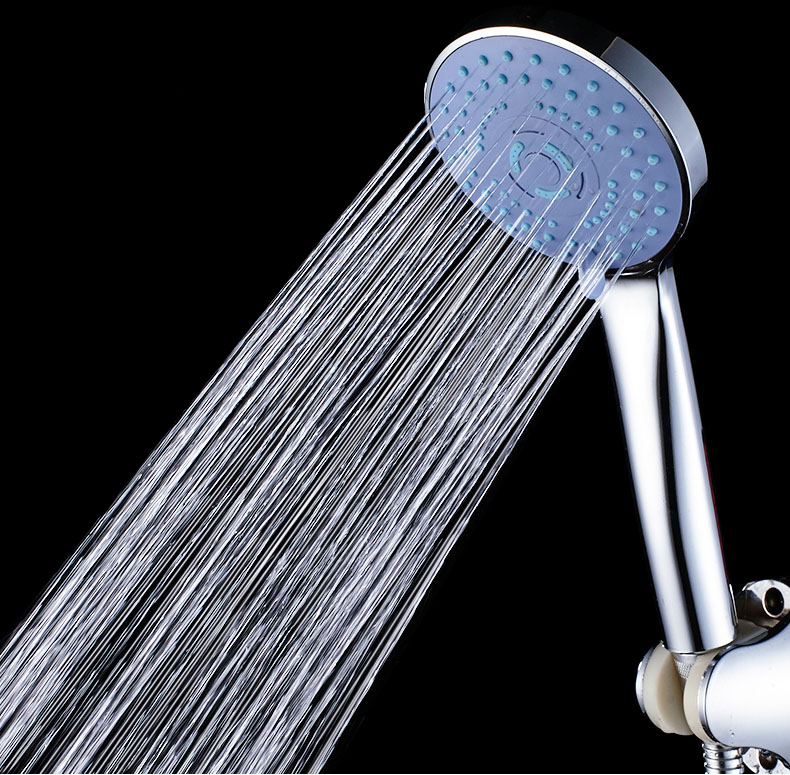 怎样挑选一款好花洒,专业人士建议花洒怎么选择