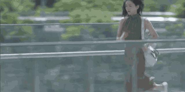 三十而已里面王漫妮的包包,三十而已中王漫妮的包包