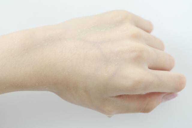 湿敷水推荐丝瓜水,千纤草丝瓜水做水膜