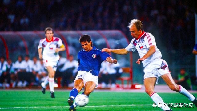 世界杯历史8分之一首场踢点球,1990年足球世界杯巴乔