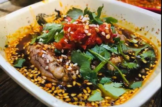 成都最好吃的凉拌鸡哪家最好吃,成都哪里可以吃到正宗的地锅鸡