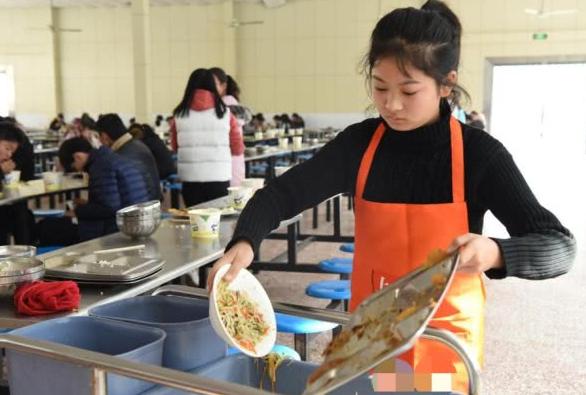 大学生找工作可以选择学校吗,大学生找工作该不该参加校招