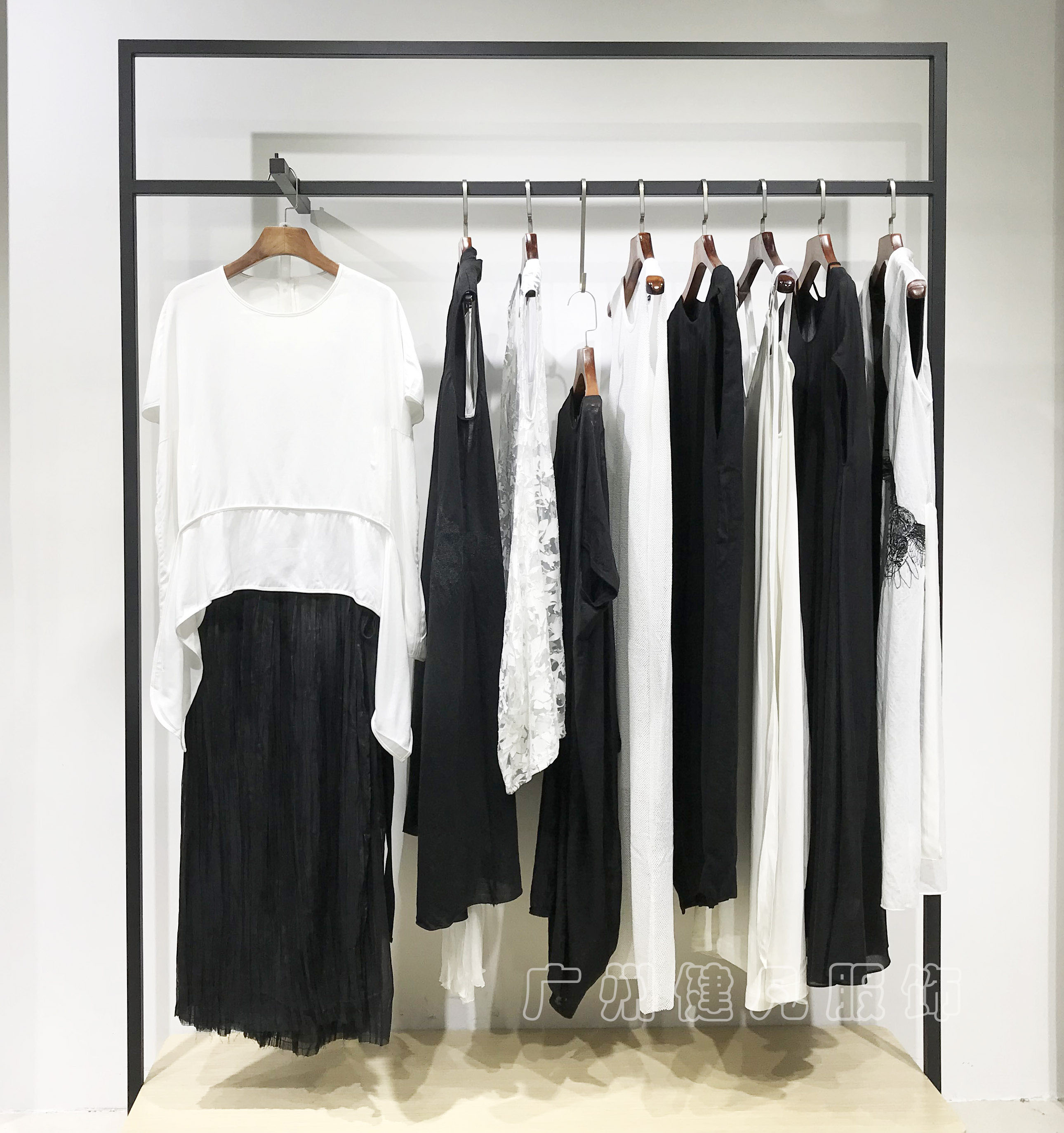 国内潮女装加盟,最新潮流女装加盟店