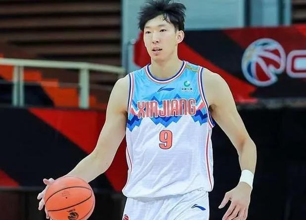 周琦为辽宁拼尽全力,周琦状态引担忧