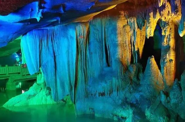 新安江山水画廊景区打卡景点,新安江山水画廊景区九砂晒秋节