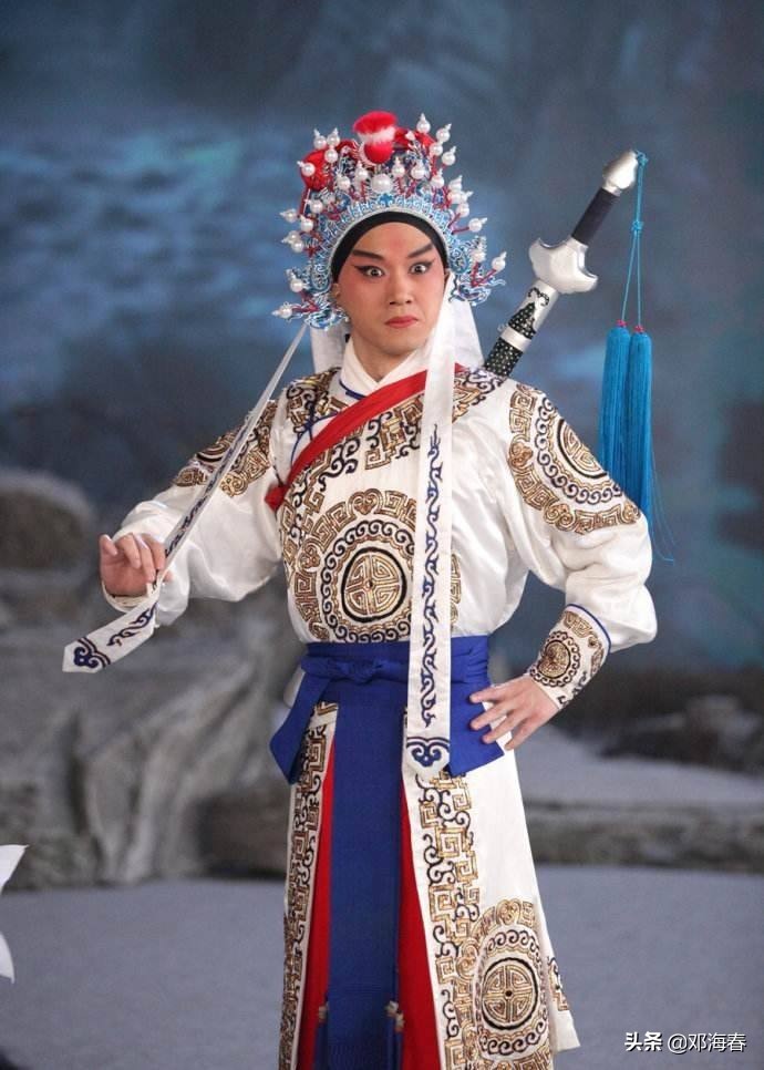 韩信落魄之时为什么甘受胯下之辱,一代战神韩信为何惨死