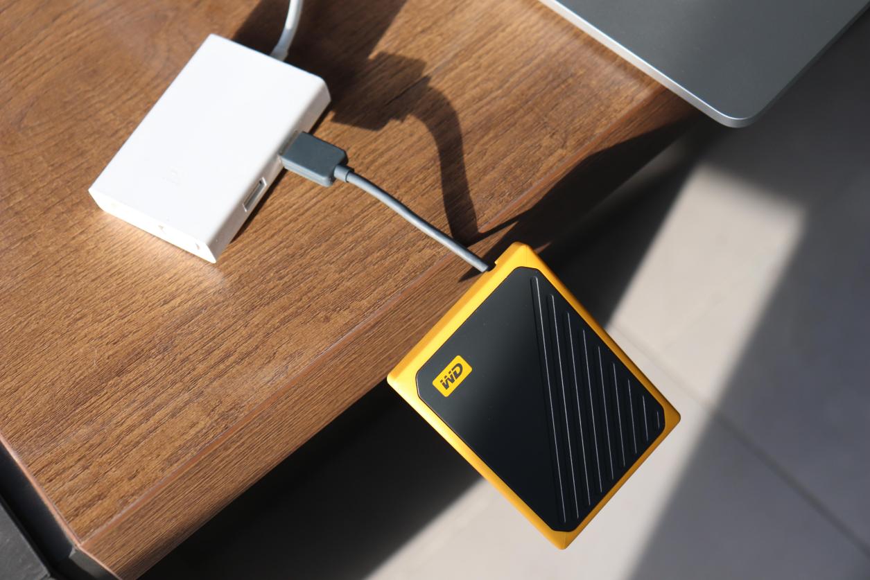 西数移动固态硬盘开箱,西数mypassport移动硬盘开箱