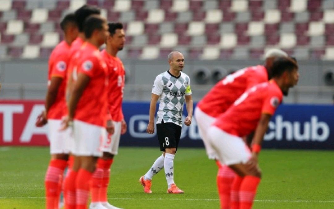 恒大2013赛季首败,恒大0:2败浦和红钻