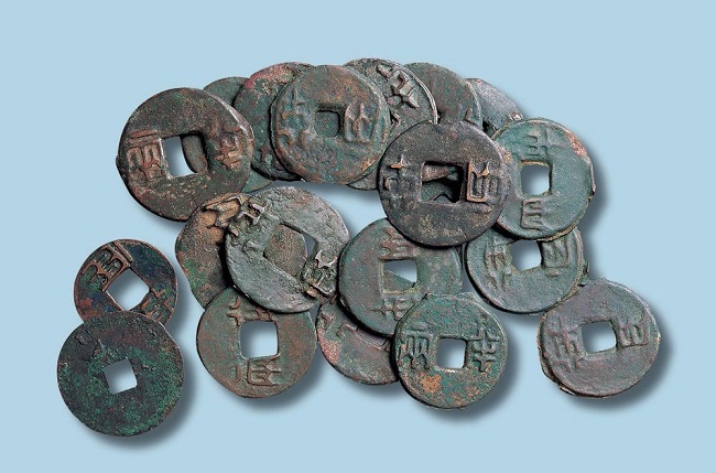 汉武帝把铸币权收归中央有何影响,汉武帝为什么会将铸币权收归中央