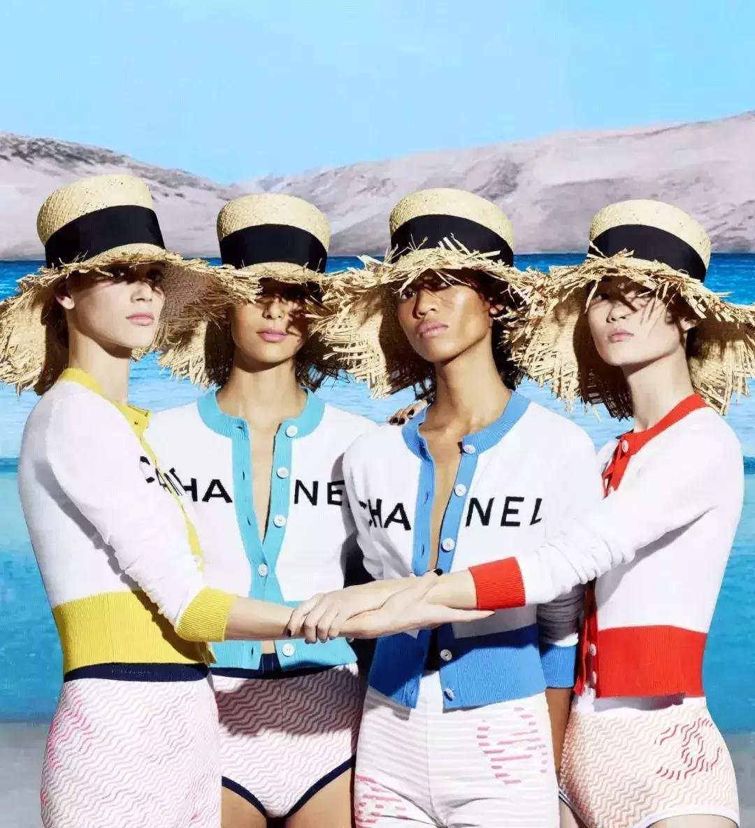 刘雯蕾丝服装,刘雯jennie