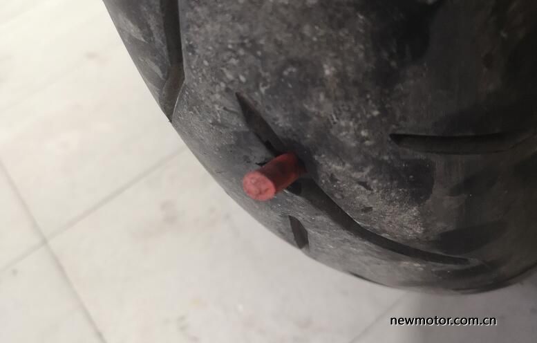 速腾更换轮胎注意事项,机动车轮胎更换注意事项