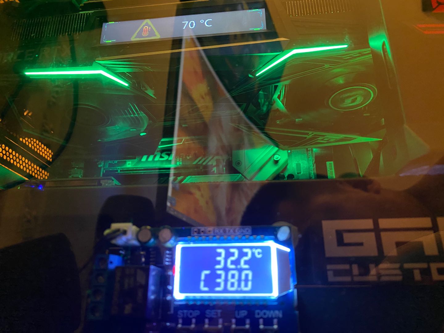 改造机箱散热风扇,台式加装散热风扇教程