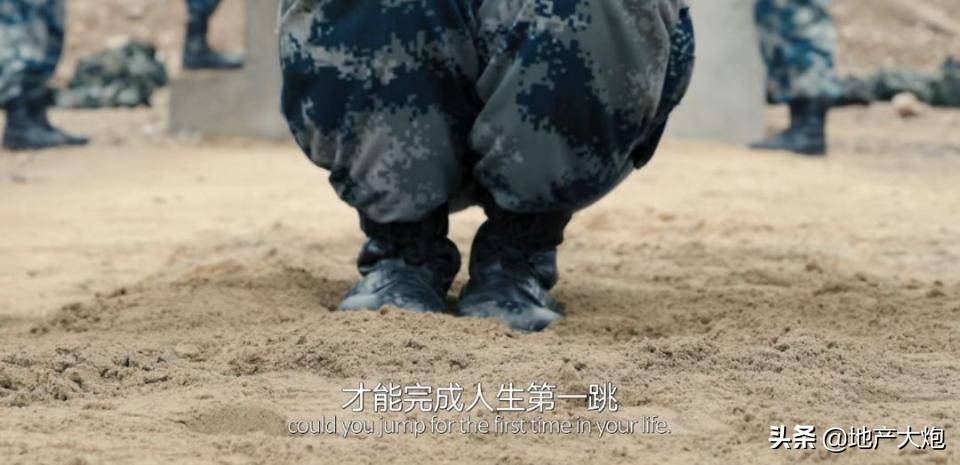 中国当兵的大学生，都是这样度过第一次