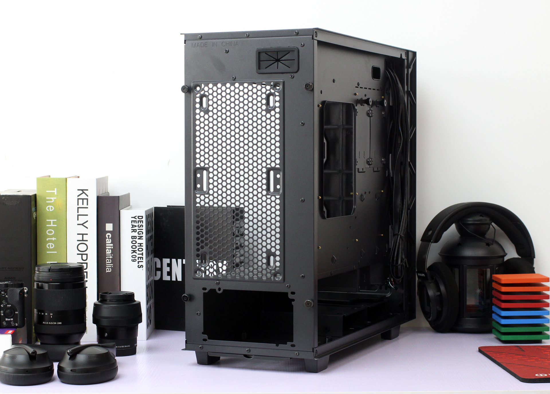 显卡竖装散热最好的机箱,主板和显卡竖装的机箱