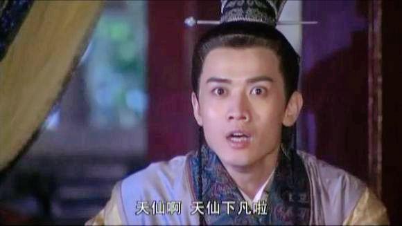 出场前吹成绝世美人，出场后却大失所望，看了感觉真尴尬