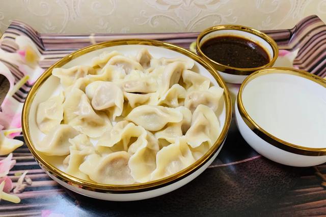 饺子破皮是馅的问题吗,冻饺子破皮怎么补救