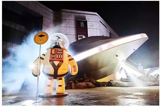 碰瓷香奈儿嘲讽ZARA，还坐拥6千万粉丝，这个戏精品牌凭什么上位