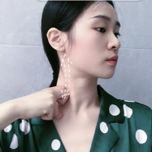 松垮双下巴就靠这4步骤救回来！7天见效瘦脸手法，不必P图修小脸