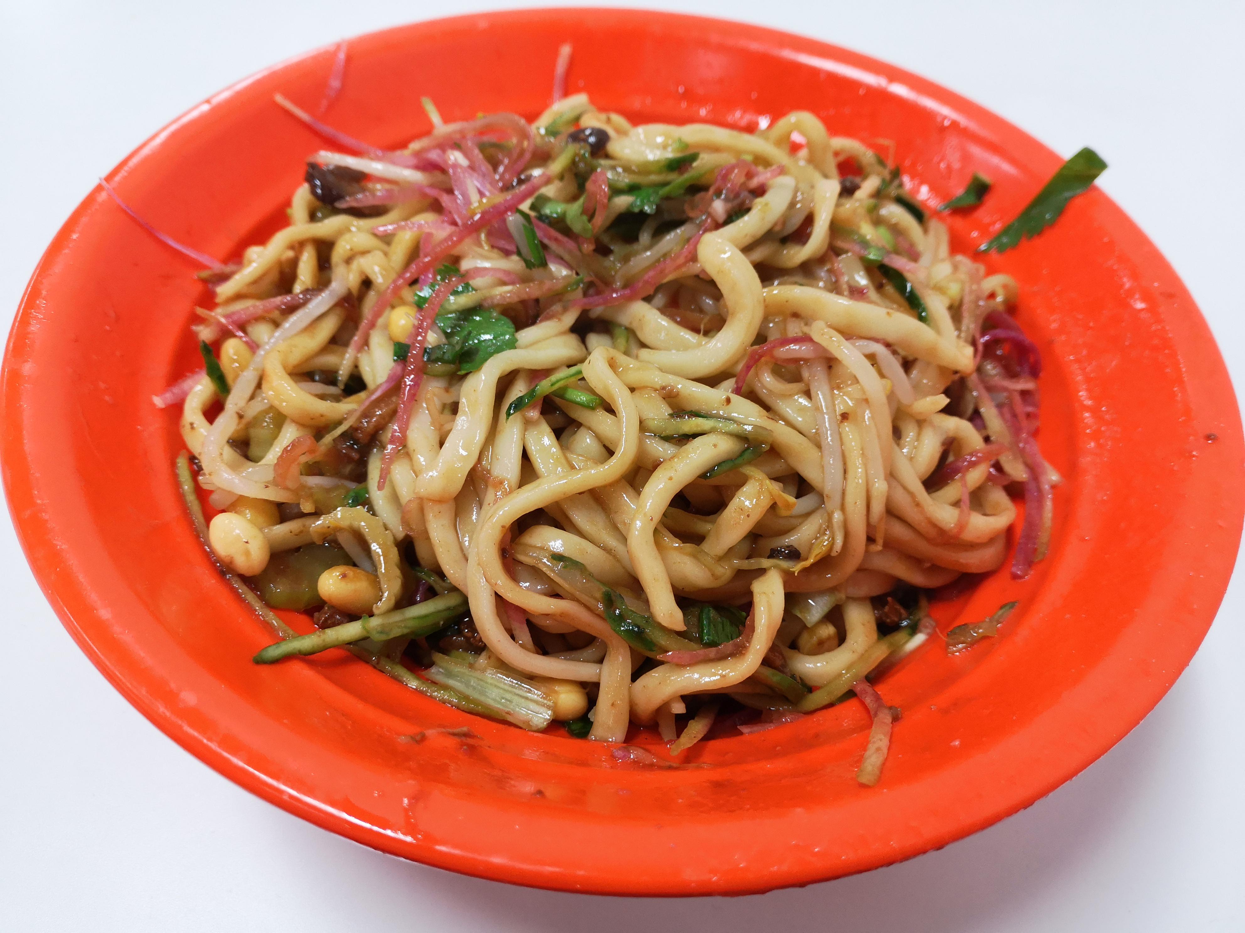 逛颐和园观十七孔桥金光穿洞,离颐和园金光穿洞奇景最近的入口