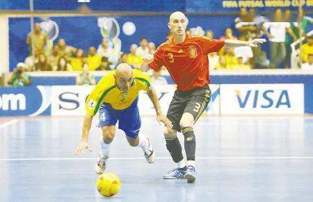 室内足球技战术,足球发展史完整版图片