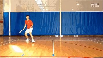 羽毛球怎么让自己的步伐干净有力,羽毛球单打谁的步伐业余选手可学