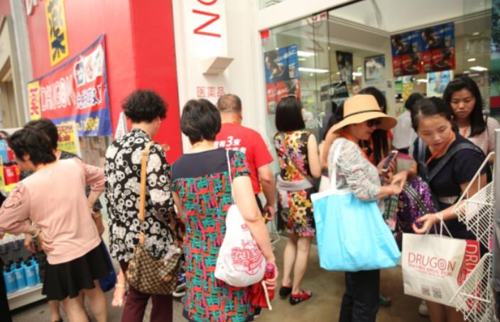 “中国制造”火到日本,当地人排队购买,称:希望中国加速出口