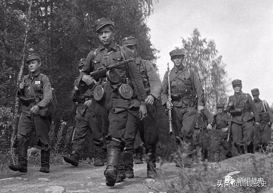 二战芬兰装甲兵：感谢运输大队长斯大林，给我们送来了坦克