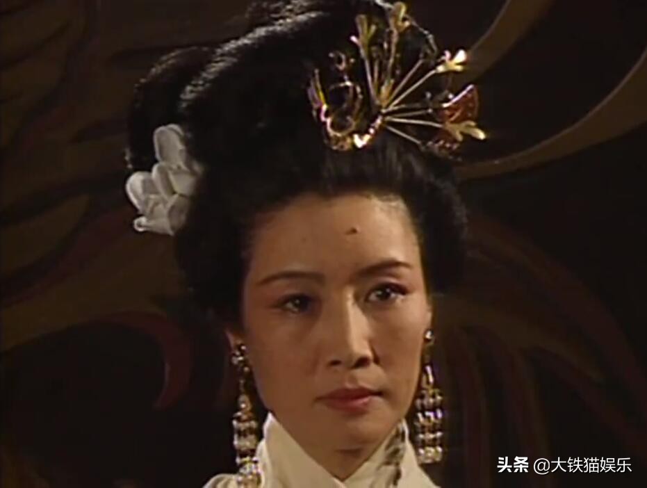 这才是倾国倾城的脸,这才是绝世美颜