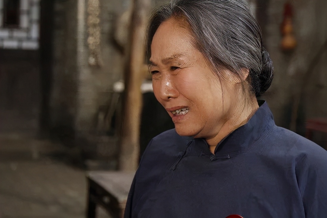 妈妈带女儿走出了抑郁症,带妈妈走出抑郁