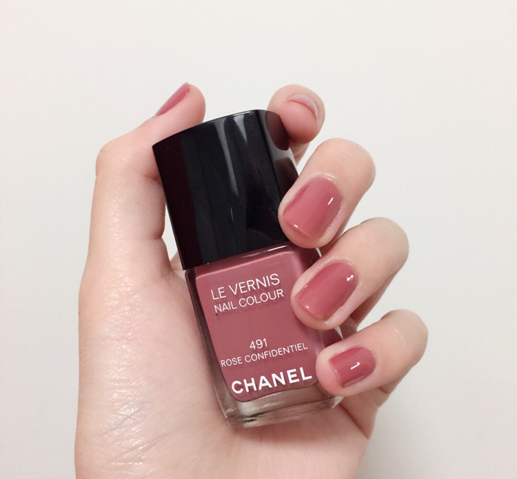 2020秋冬最流行指甲油,指甲油推荐香奈儿