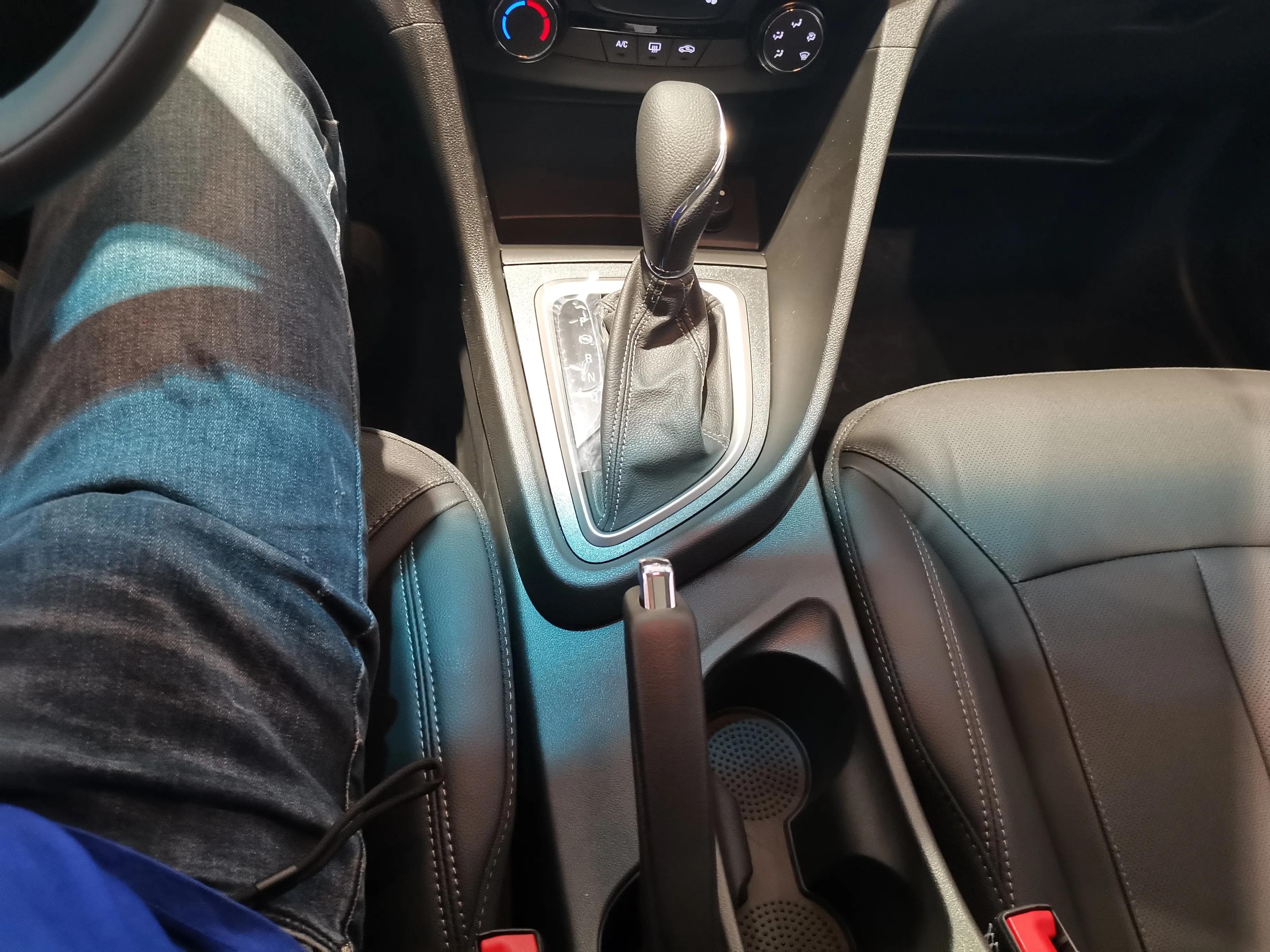 高颜值高性价比；10万合资家轿车首选—别克英朗