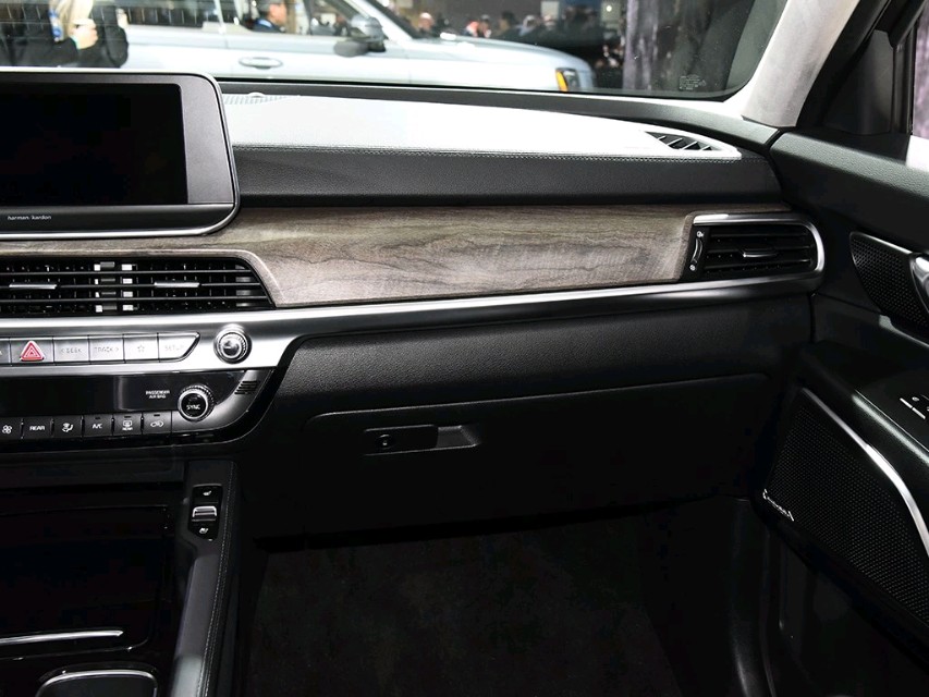 起亚四驱越野车有哪几款车型,起亚最新越野车七座