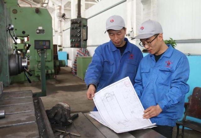 现在专科真的比本科有优势嘛,专科没用为什么还有这么多人读